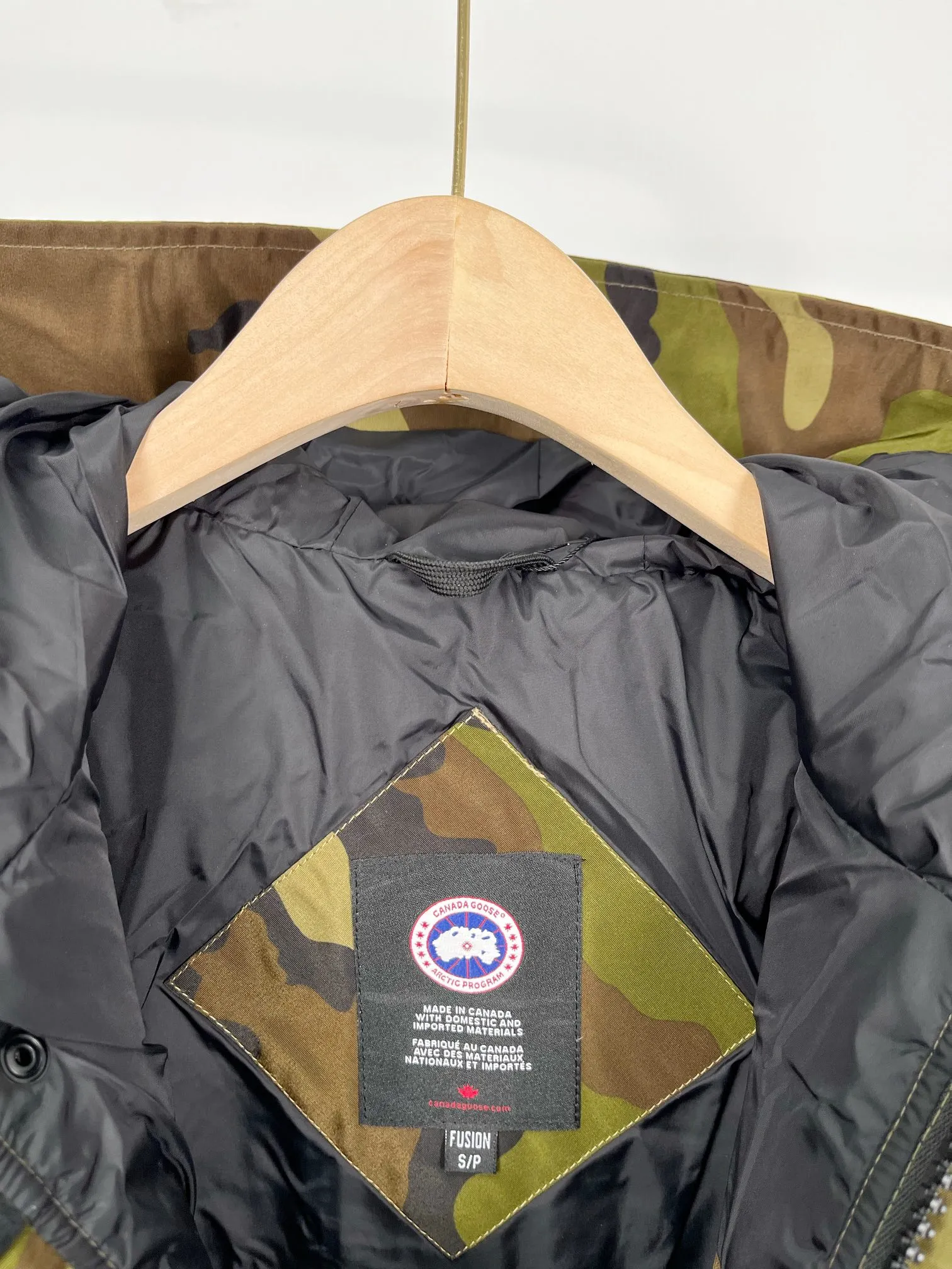 P580 Canada Goose 17 down jackets Size: S-XXL